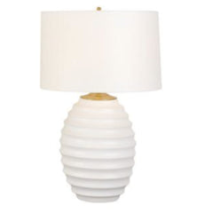 WHITE RIBBED LAMP